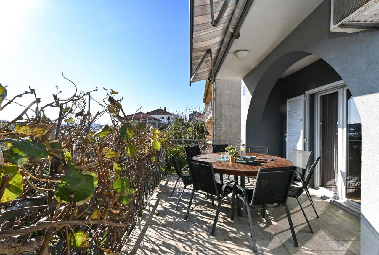 Holiday House Vukman Trogir Ngoại thất bức ảnh